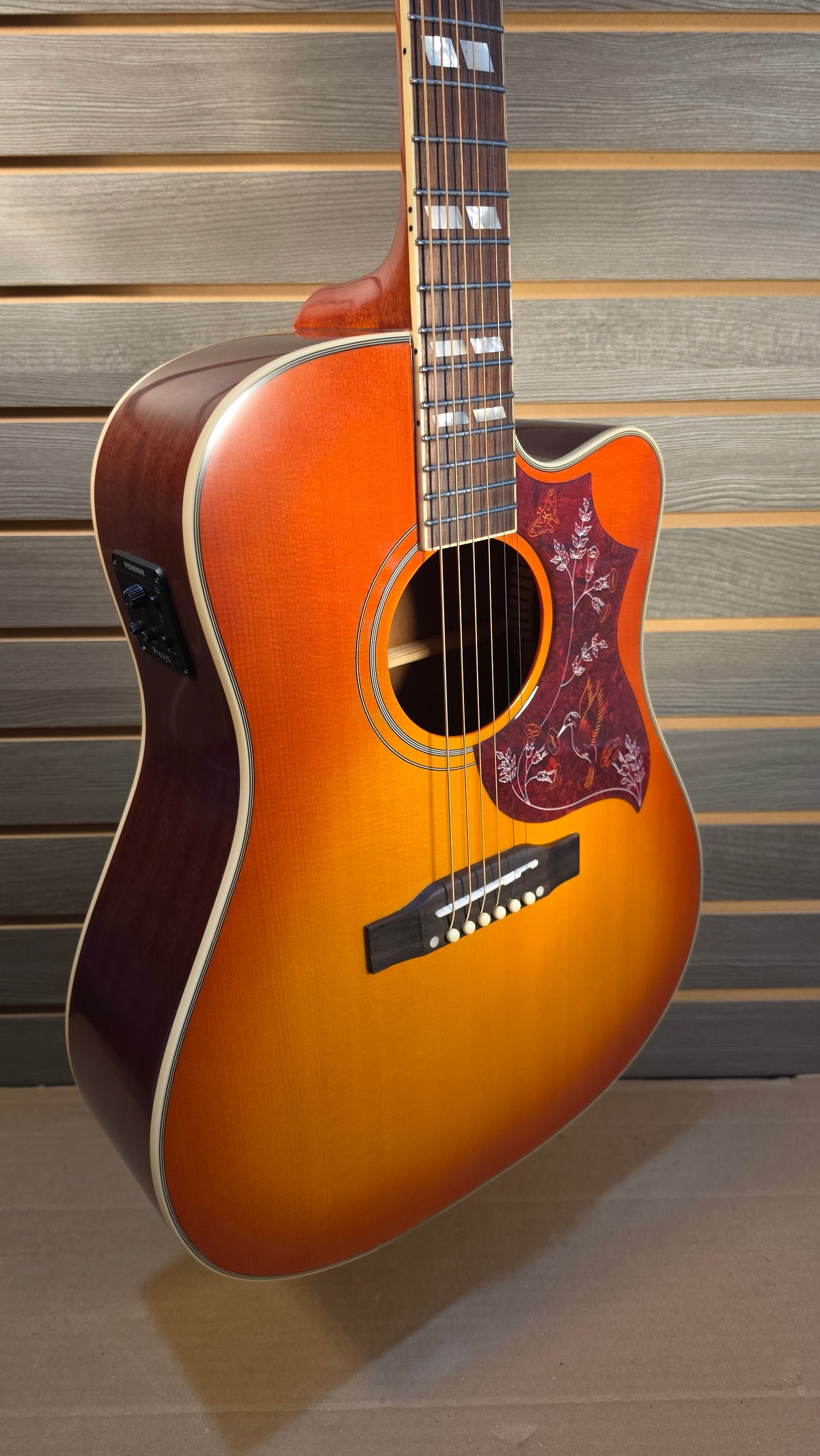 Epiphone Hummingbird Standard EC Cherry Sunburst With Premium Gig Bag