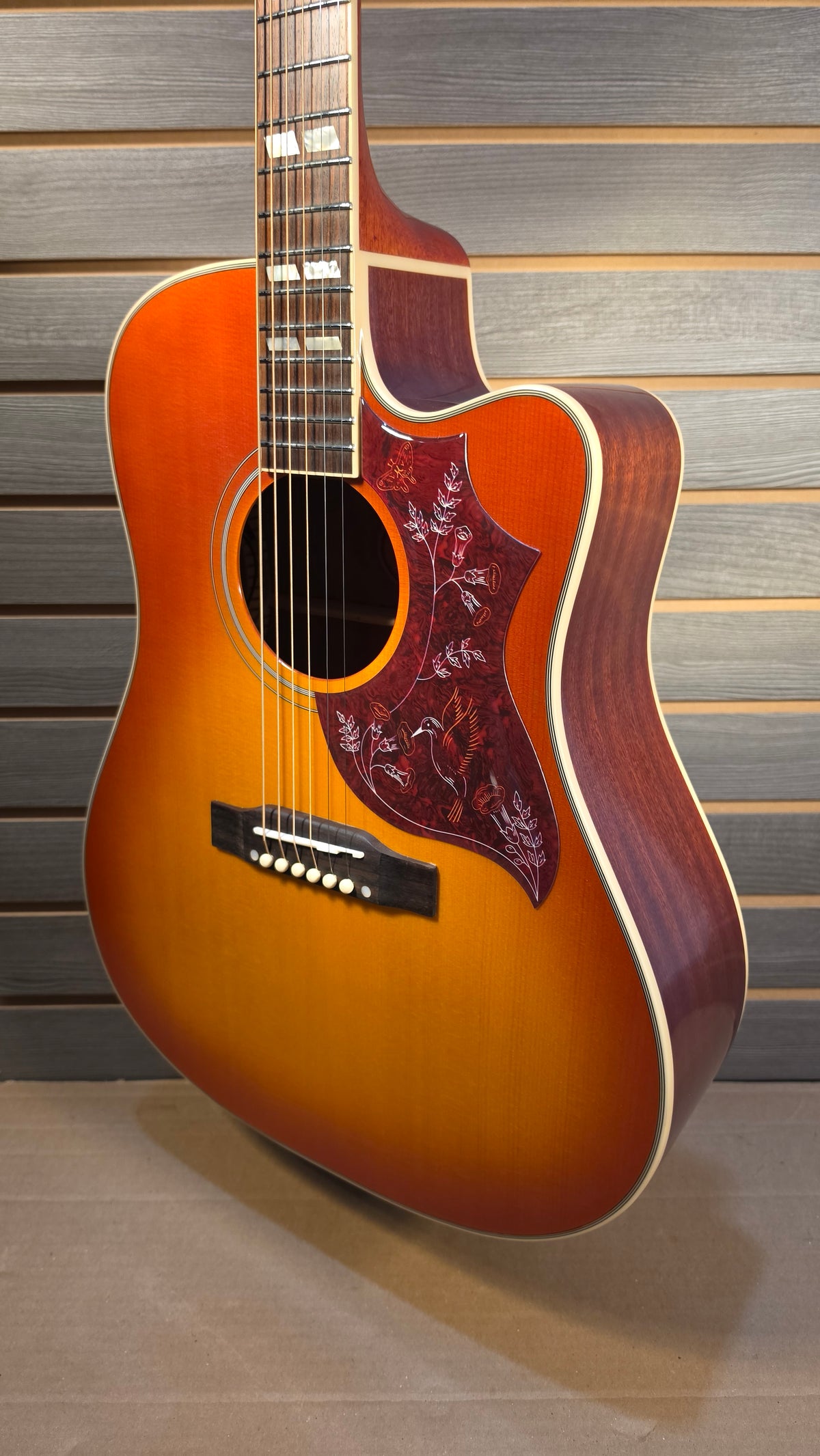 Epiphone Hummingbird Standard EC Cherry Sunburst With Premium Gig Bag