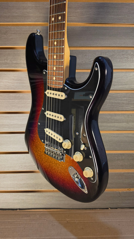 2025 Fender Limited Edition Player II Stratocaster Sparkle 3-Sparkle Sunburst
