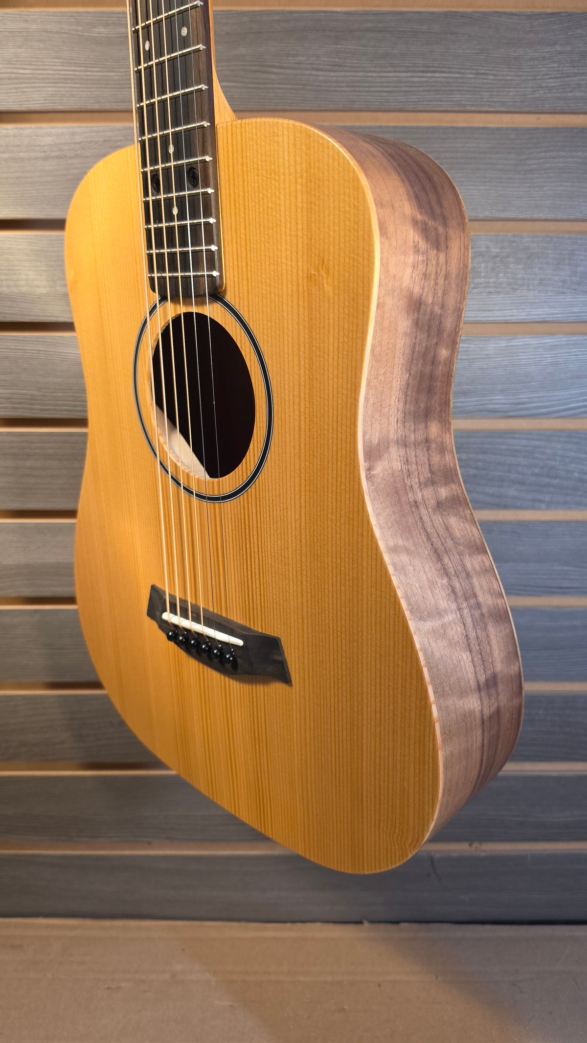 Taylor Baby Taylor BT1 With Gig Bag #6532