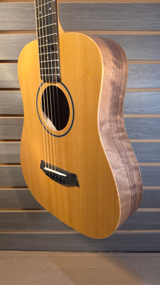 Taylor Baby Taylor BT1 With Gig Bag #6532