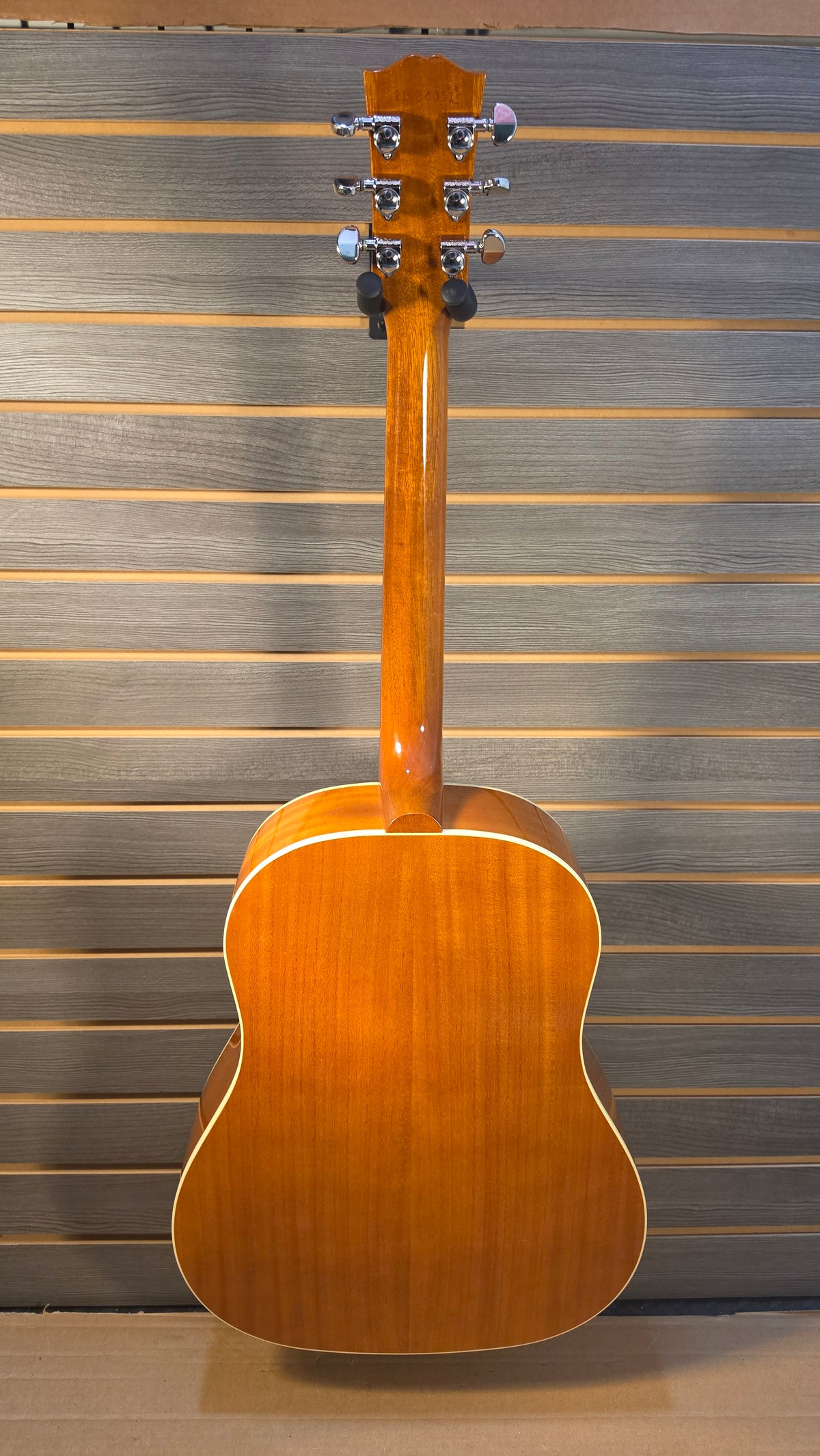 Gibson J-45 Standard Heritage Cherry Sunburst Acoustic Electric With Hardcase
