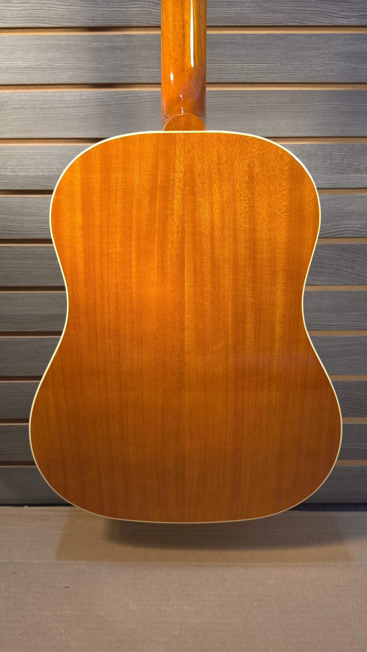 Gibson J-45 Standard Heritage Cherry Sunburst Acoustic Electric With Hardcase