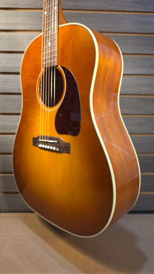 Gibson J-45 Standard Heritage Cherry Sunburst Acoustic Electric With Hardcase