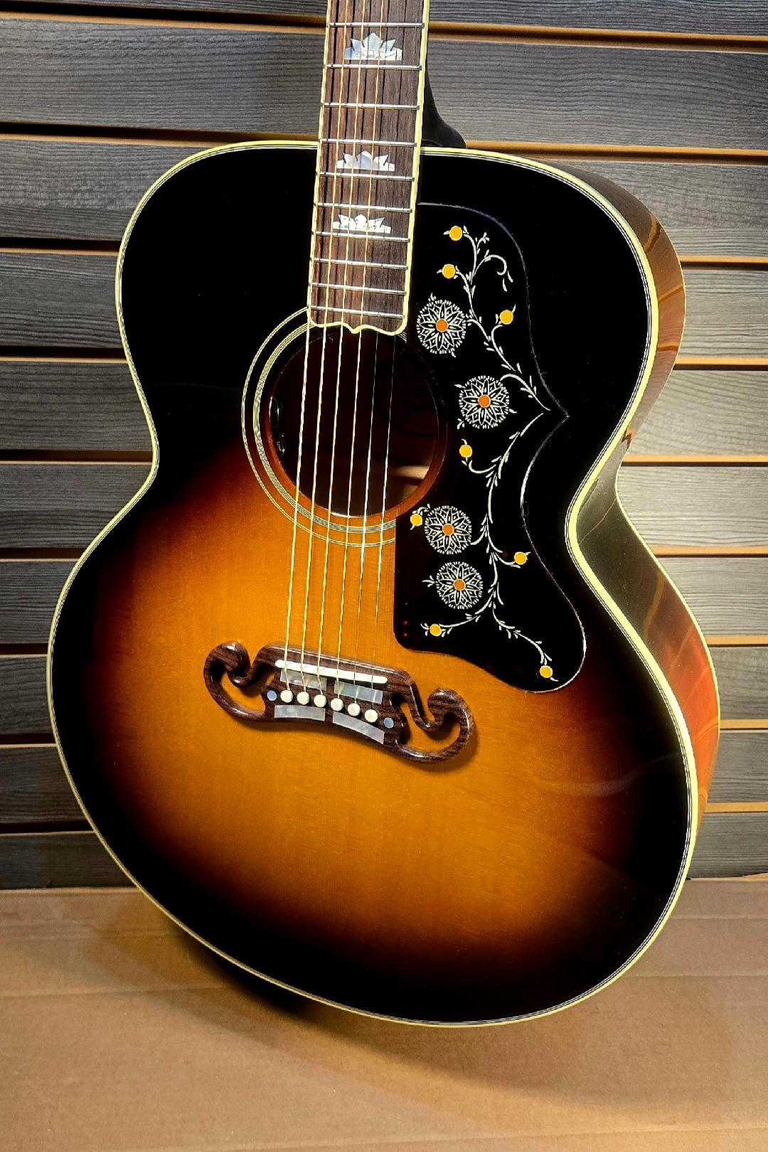 Gibson SJ-200 Original Vintage Sunburst Acoustic Electric Guitar with Hardcase