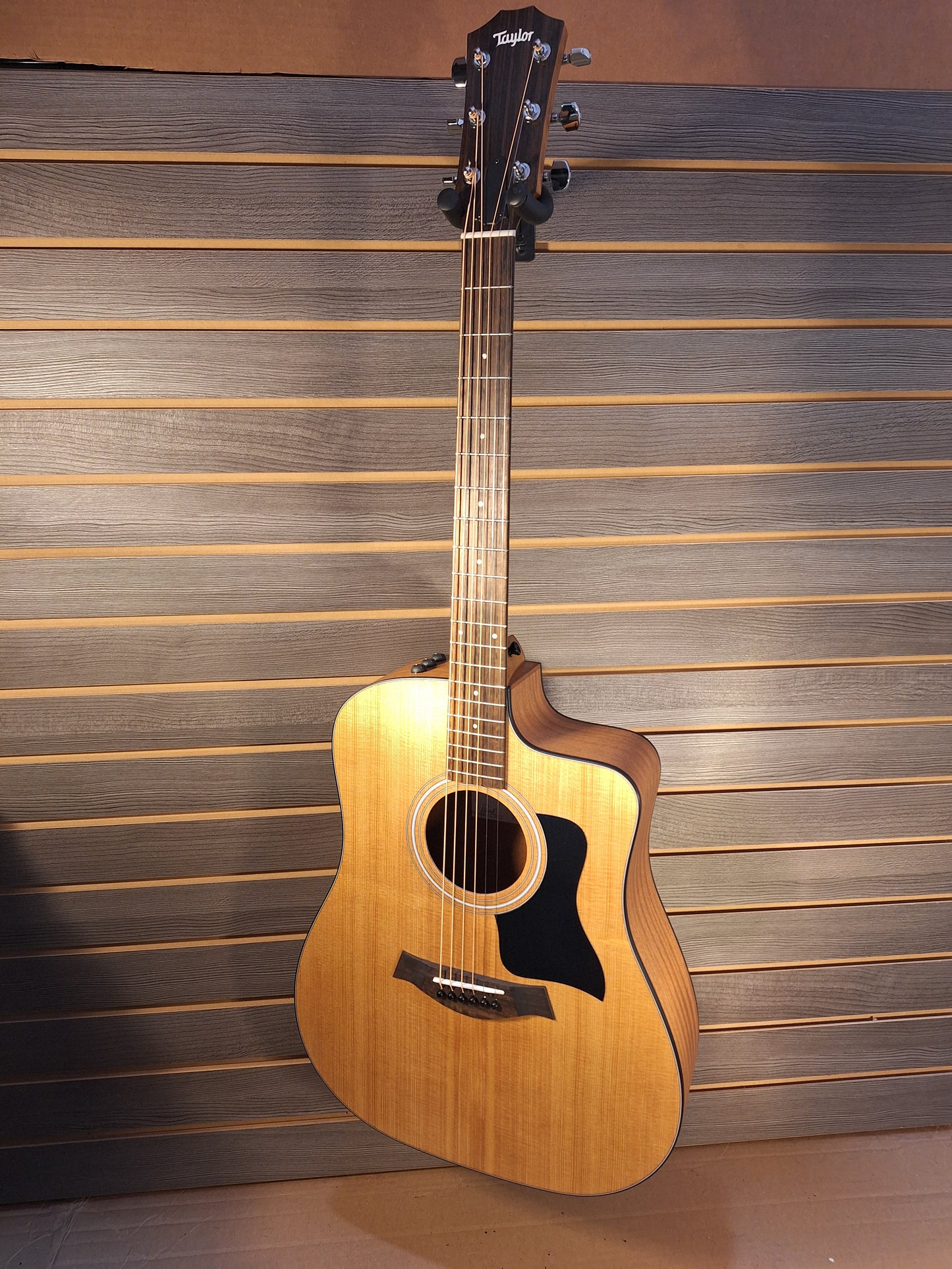 Taylor 110ce Acoustic/Electric Guitar