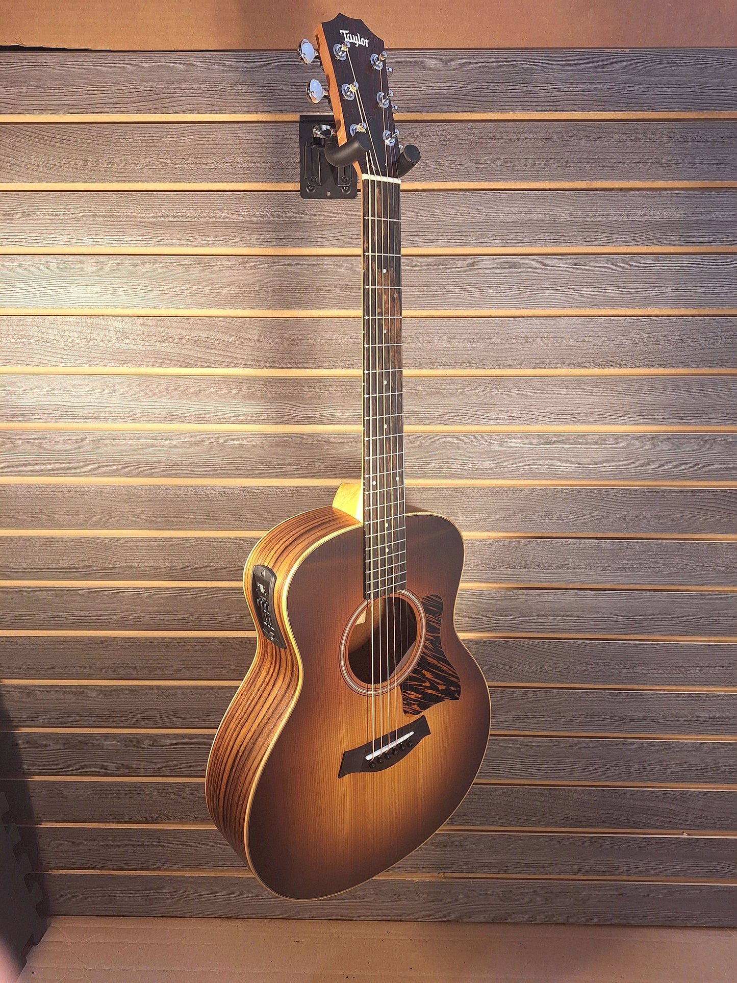 Taylor GS Mini-e Rosewood SB Electric/Acoustic Guitar