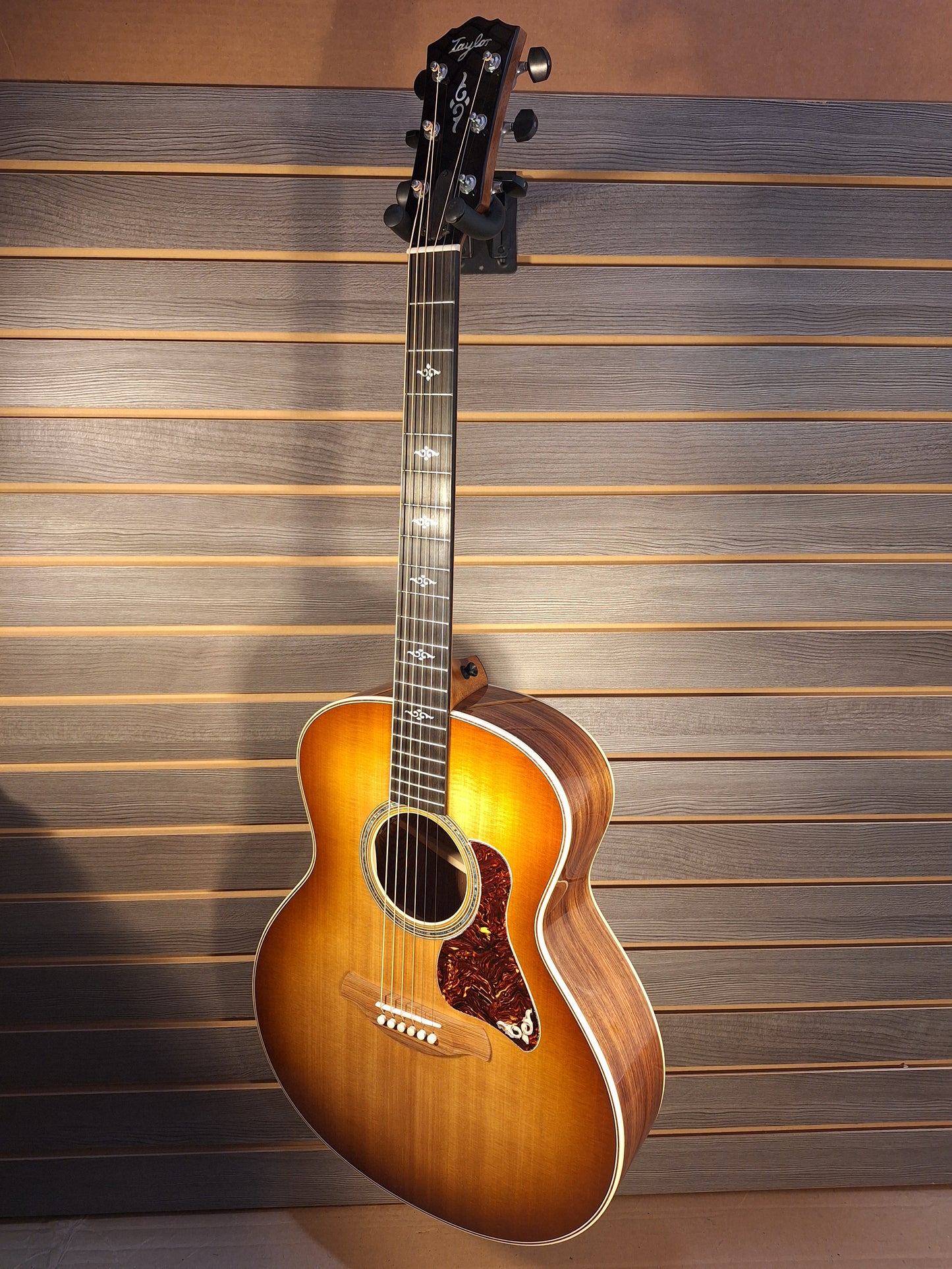 Taylor Gold Label 814e SB Guitar