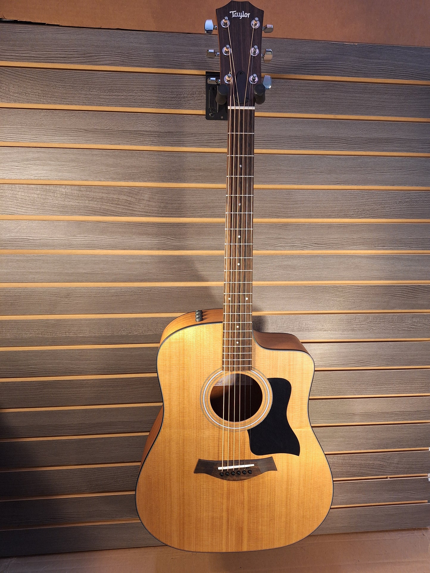 Taylor 110ce Acoustic/Electric Guitar