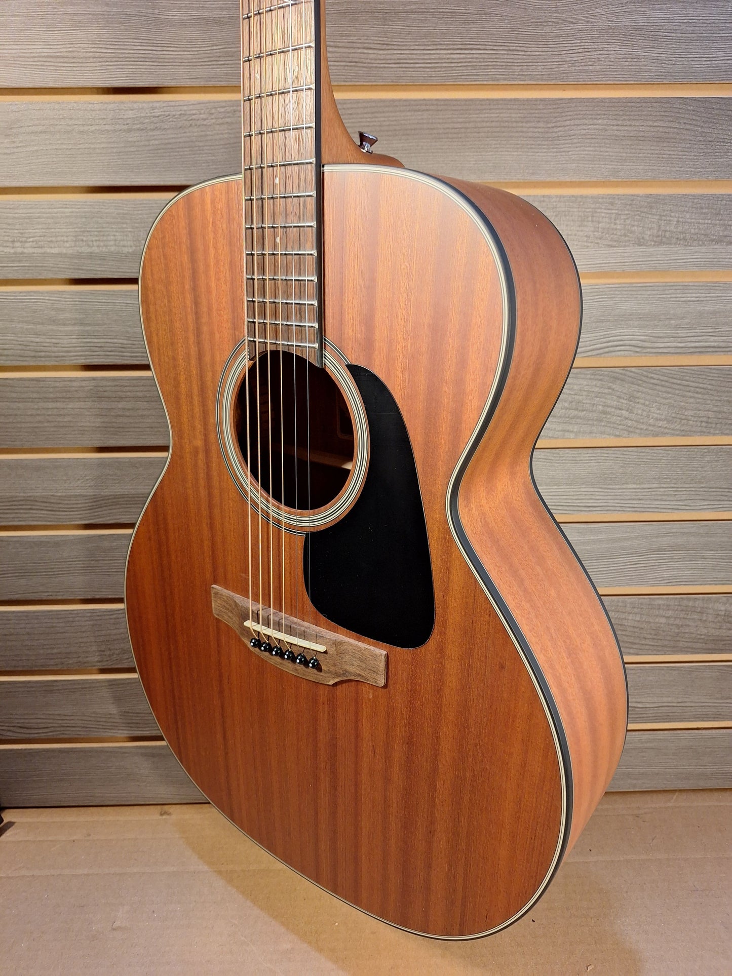 Takamine  GN11 M NS Acoustic Guitar