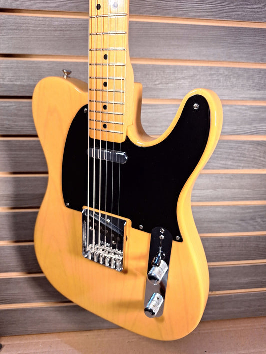 Previously Owned Fender '52 Reissued Tele Butterscotch Blonde With Hard Case