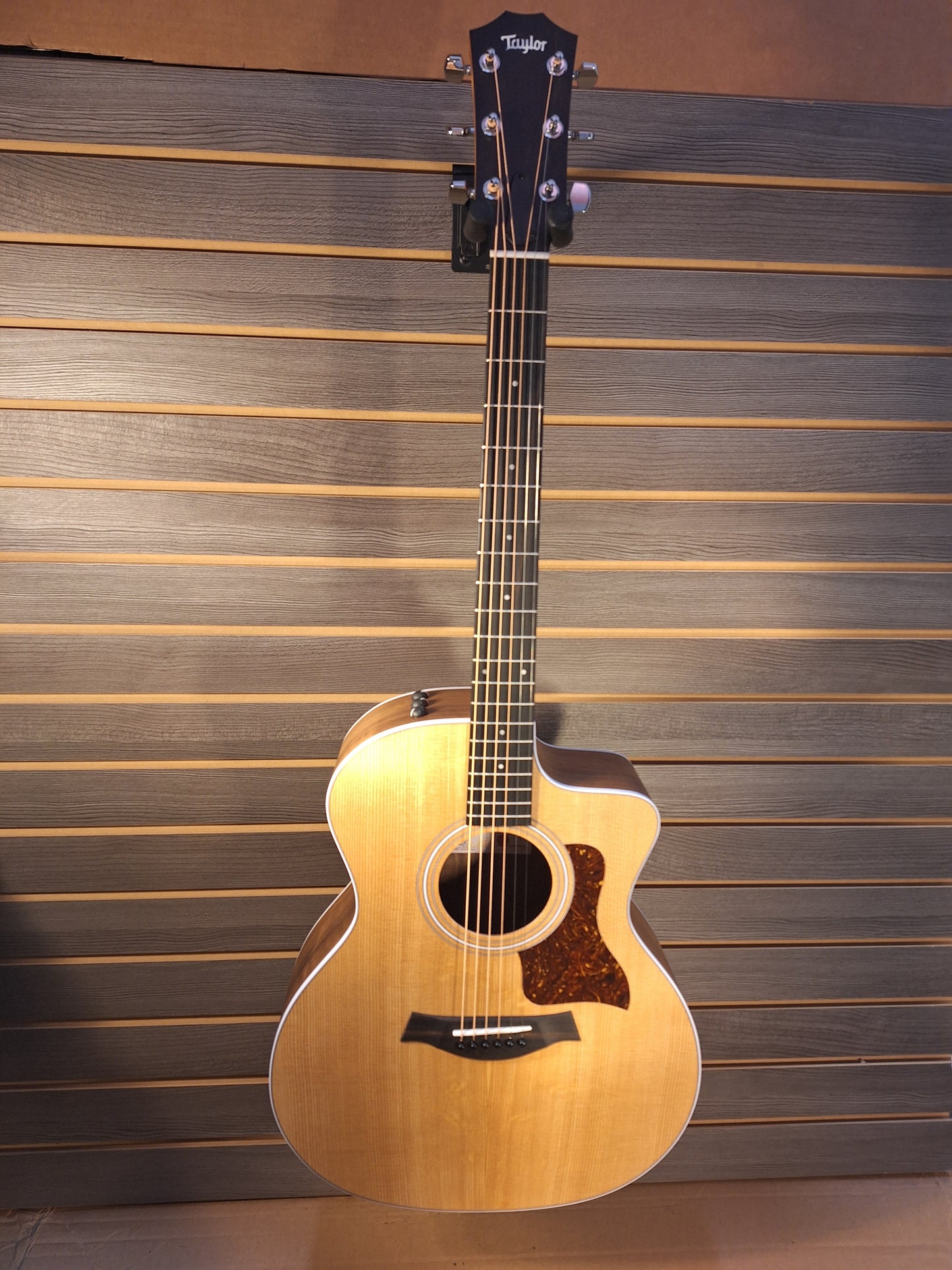 Taylor 214ce Acoustic/Electric Guitar