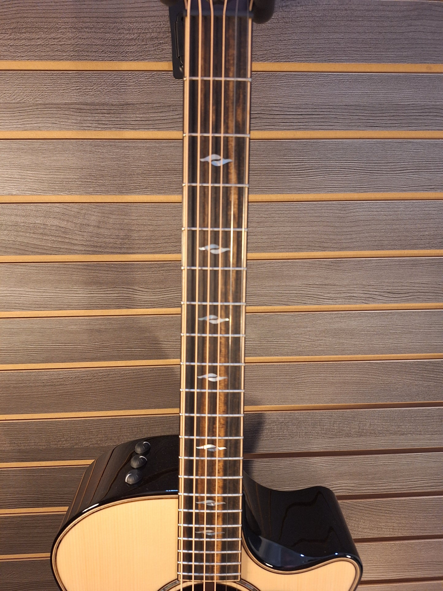 Taylor Builder's Edition 814ce
