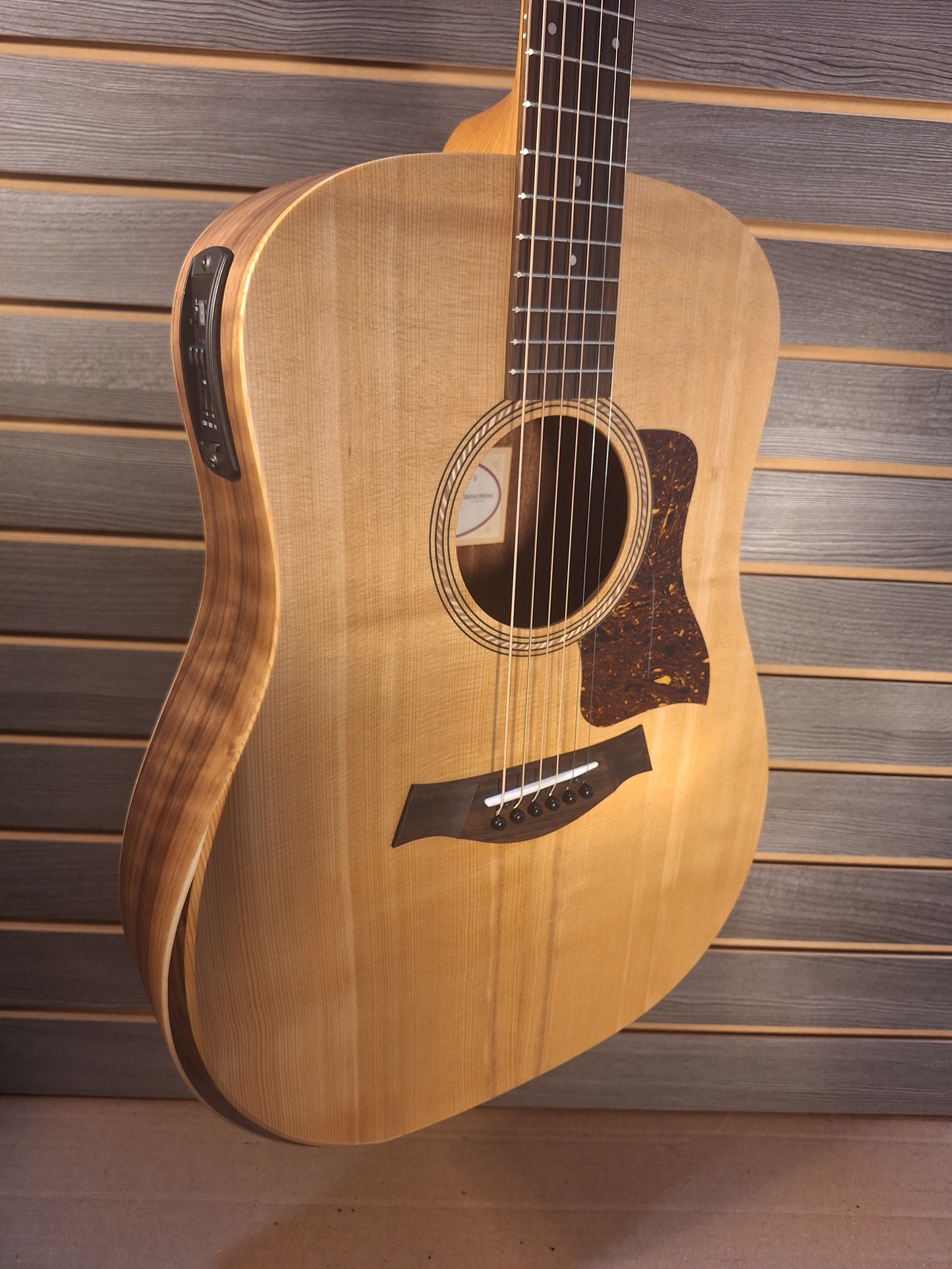 Taylor Academy 10e Acoustic/Electric Guitar