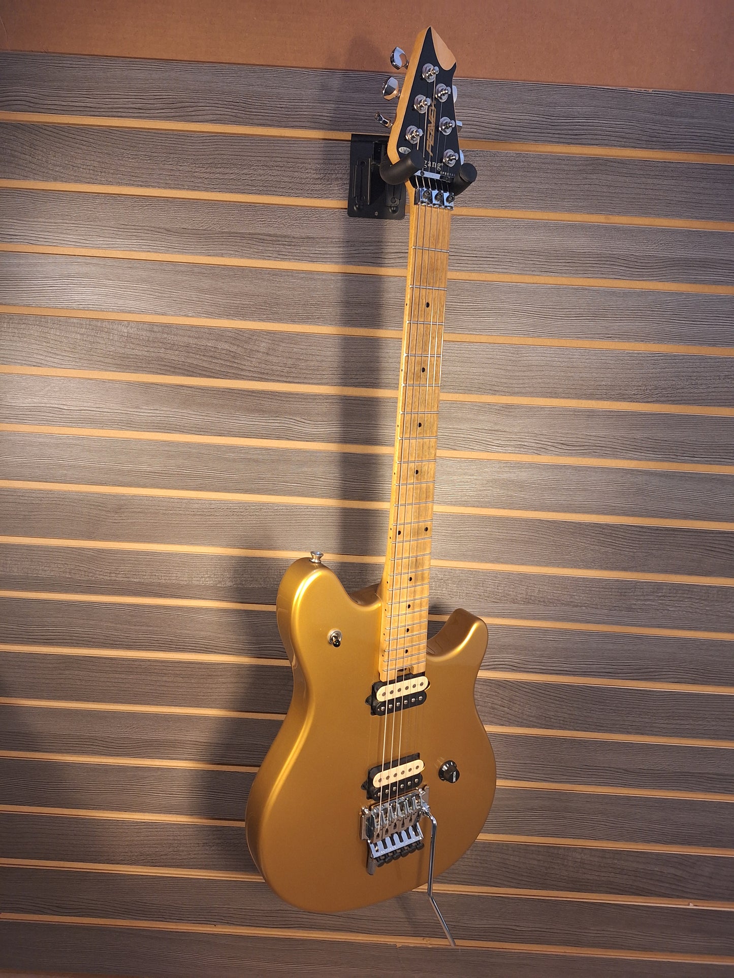 USA Late 1990s Peavey Wolfgang Special With Hard Case Solid Vintage Gold