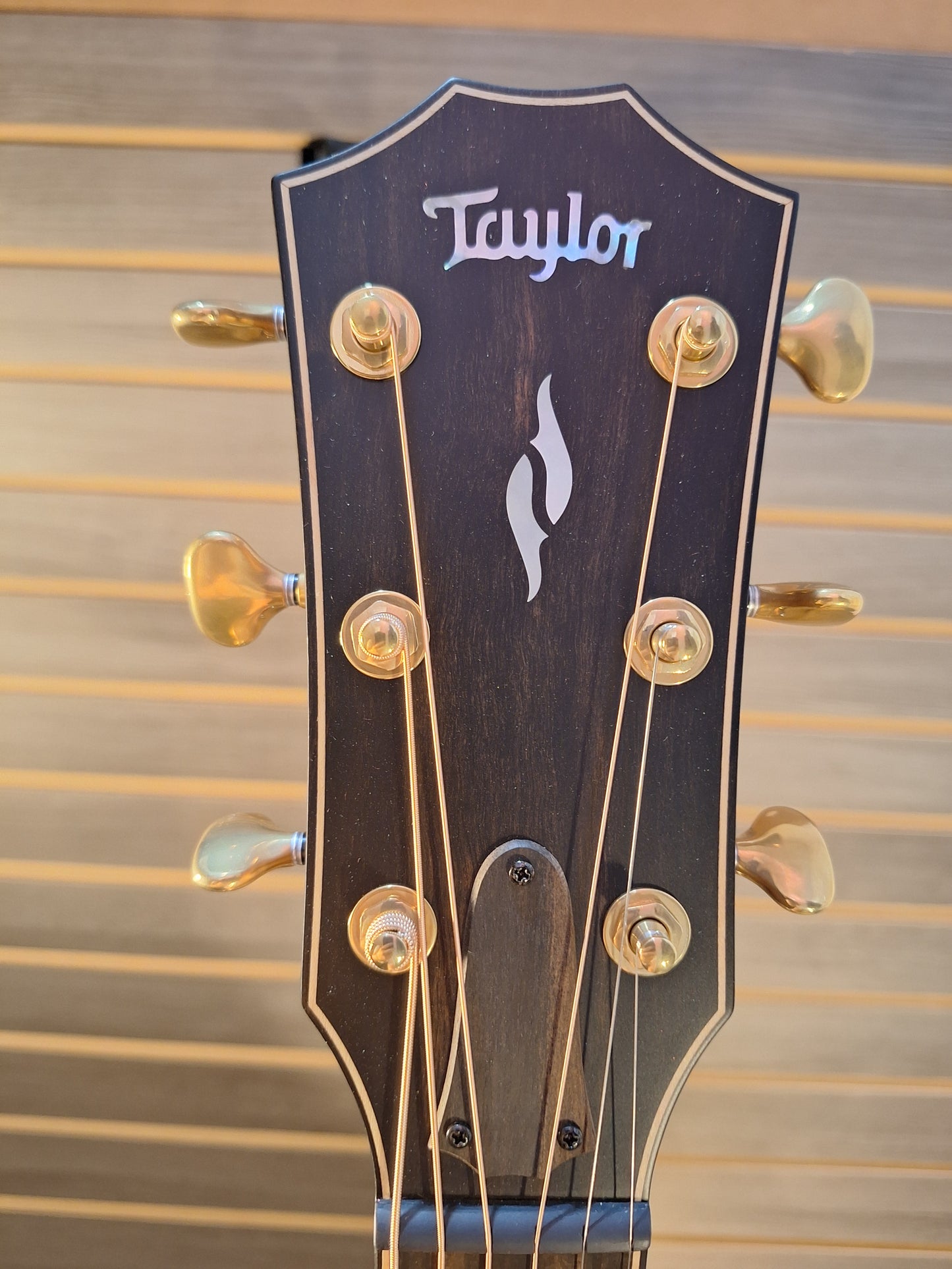 Taylor Builder's Edition 814ce