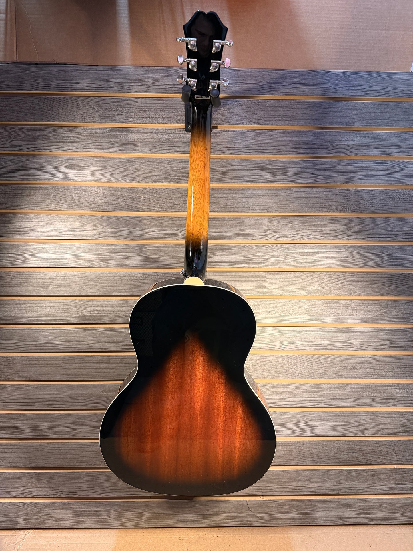 Epiphone L-00 Acoustic/Electric Guitar