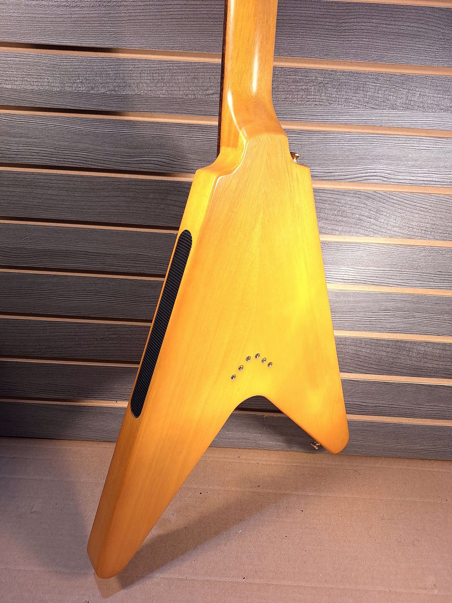 Epiphone 1958 Korina Flying V Gold