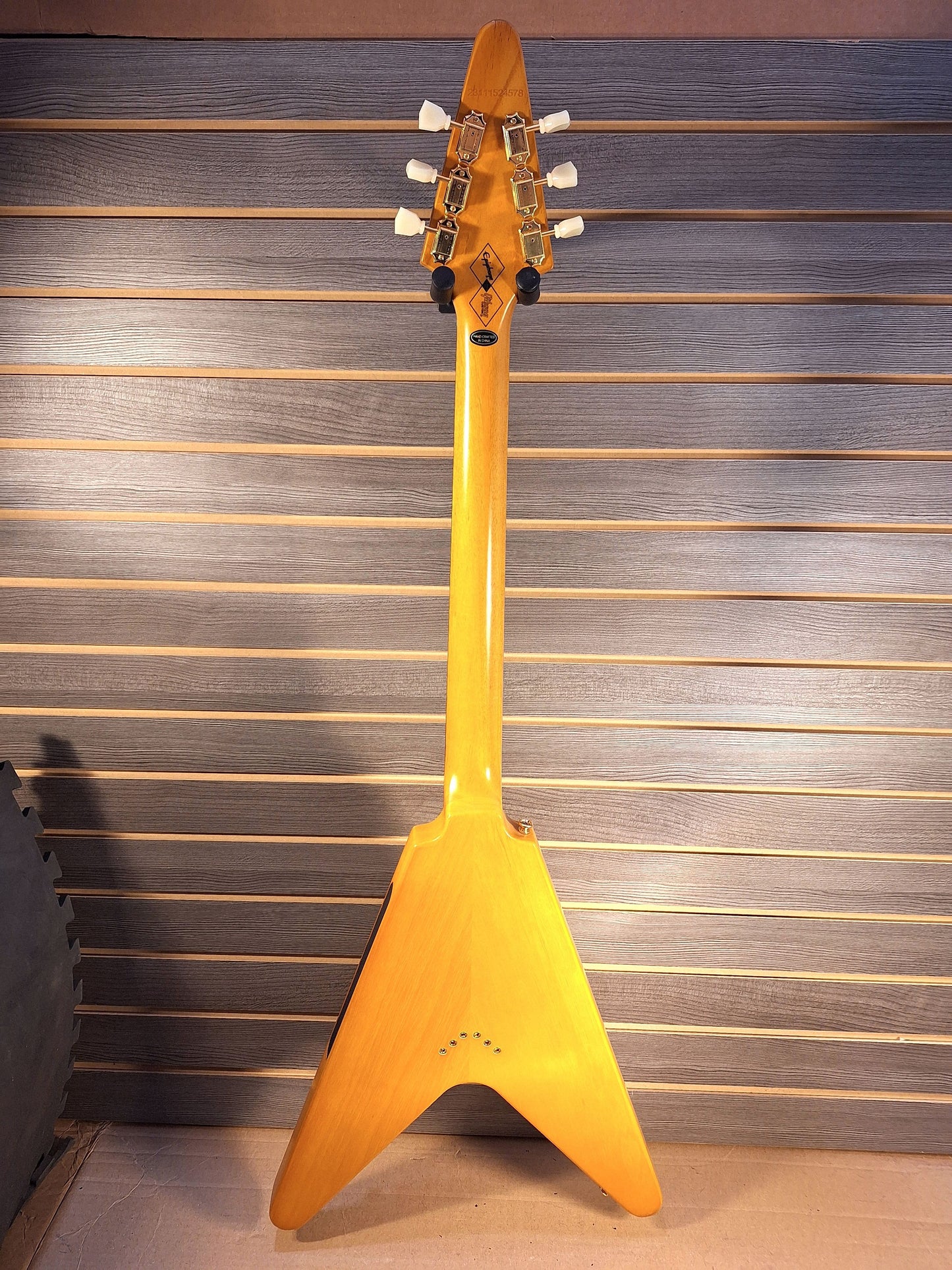 Epiphone 1958 Korina Flying V Gold