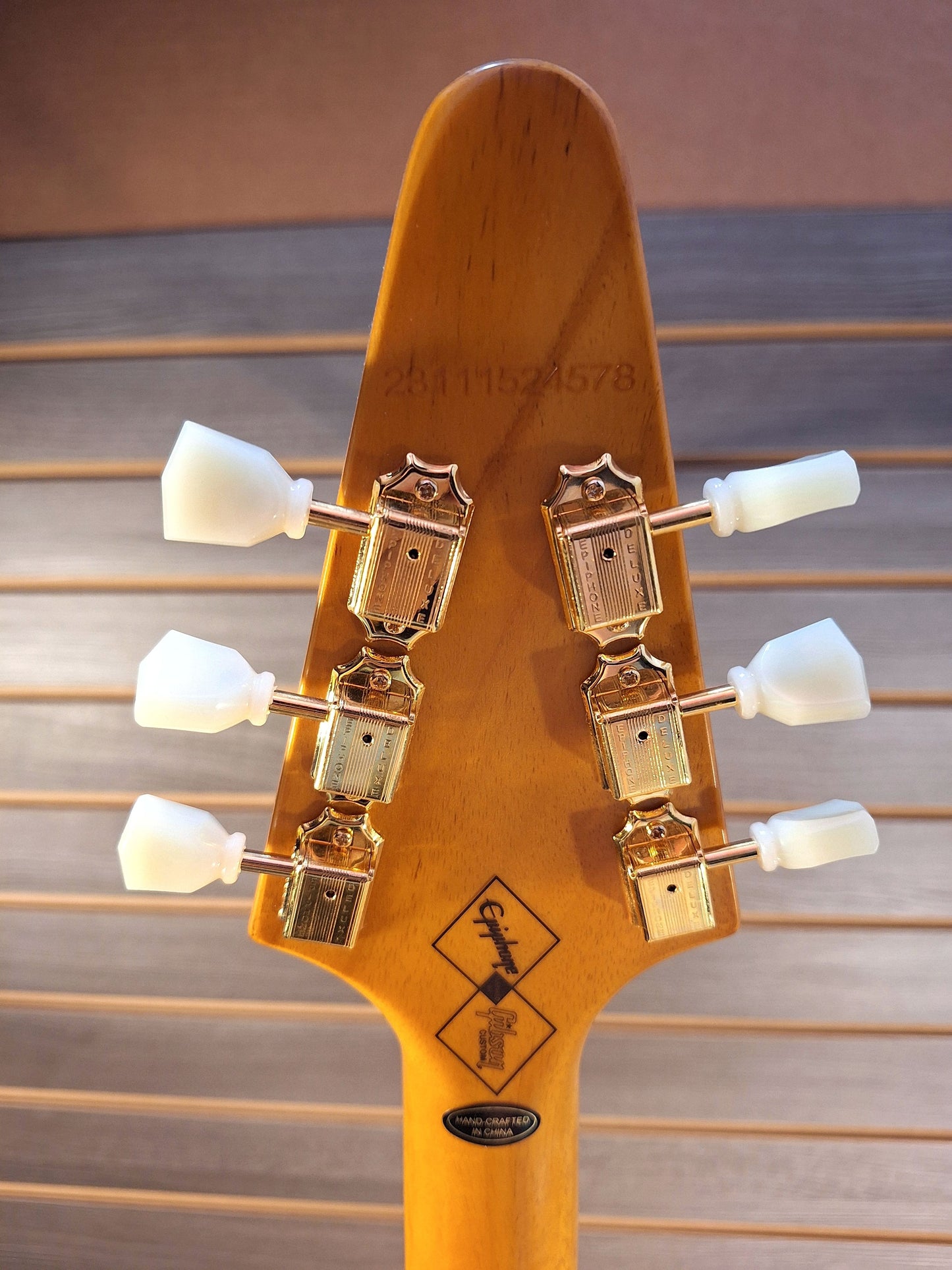 Epiphone 1958 Korina Flying V Gold