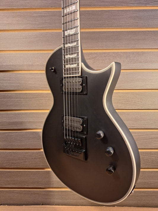 ESP E-II Eclipse Evertune hard case included
