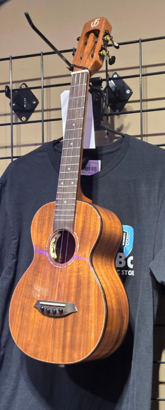 Previously Loved Flight Phantom EQ-A Tenor Ukulele With Hardcase(In Store Purchase)